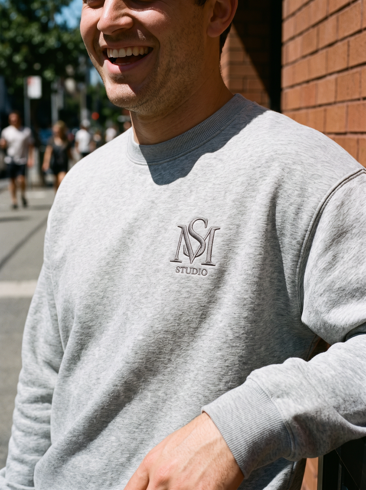 Studio Essential Crewneck